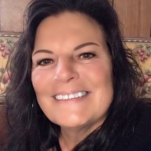 Meet your Posher, Jenniffer